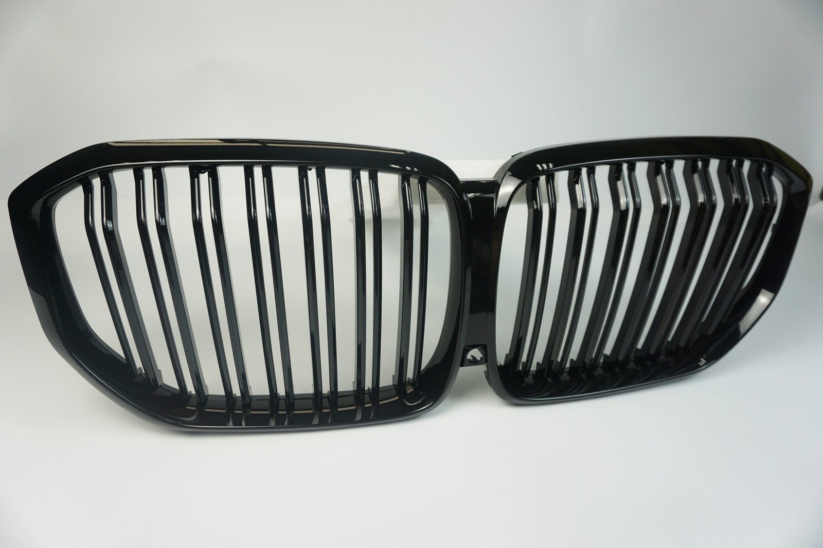 bmw x5 x6 front grille double line 2007-2014 - Image 4