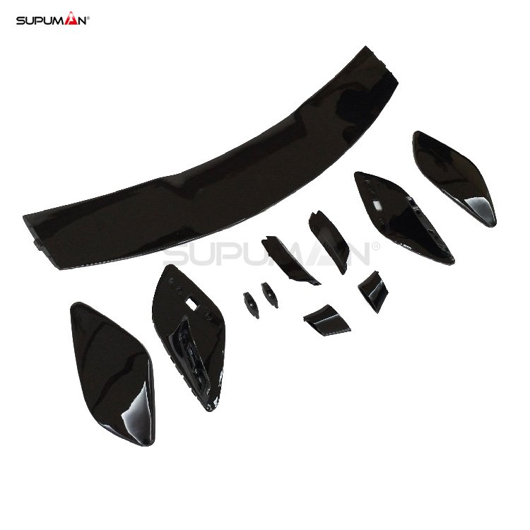Mercedes Benz A class w176 rear roof spoiler - Image 5