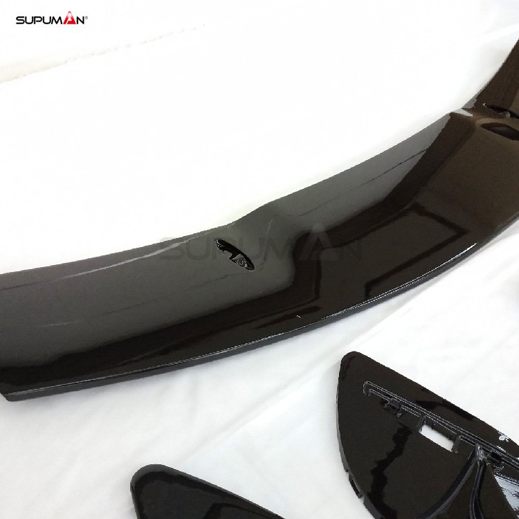 Mercedes Benz A class w176 rear roof spoiler - Image 3