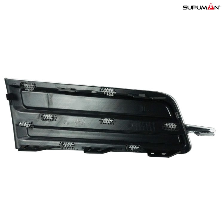 Cadillac xts fog light grame 2013-2017 - Image 3