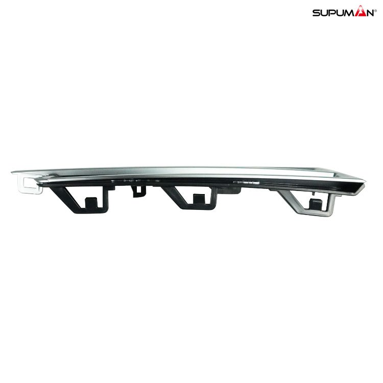Cadillac xts fog light grame 2013-2017 - Image 6