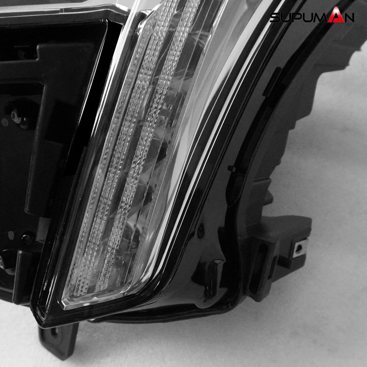Cadillac xt5 head lamp 2019+ - Image 6