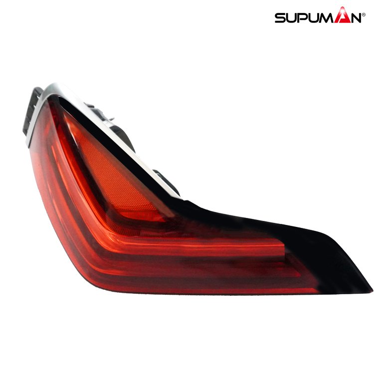 Cadillac CT6 taillight 2017+ - Image 4