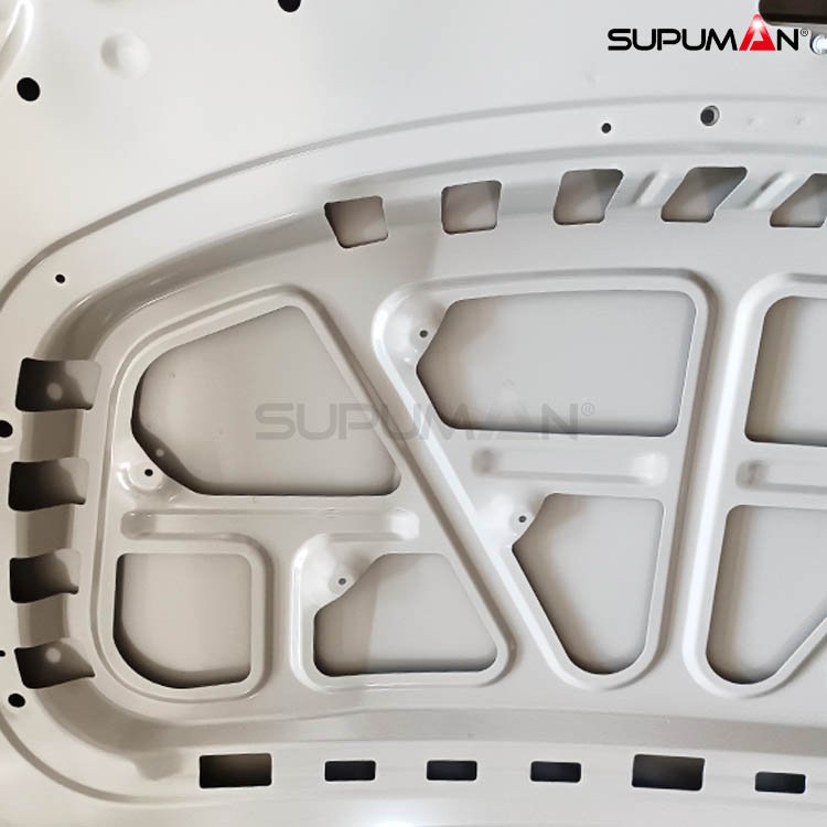 Cadillac xt5 engine hood - Image 2