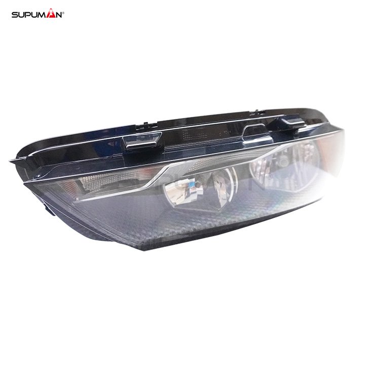 Volkswagen Passat head light 2012-2015 - Image 2