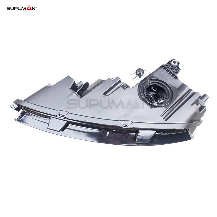 Volkswagen Passat head light 2012-2015 - Image 4